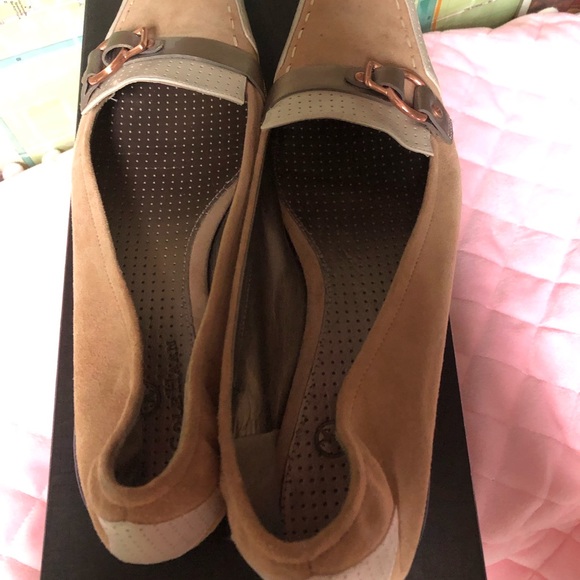 Cole Haan flats size 9 - Picture 4 of 4